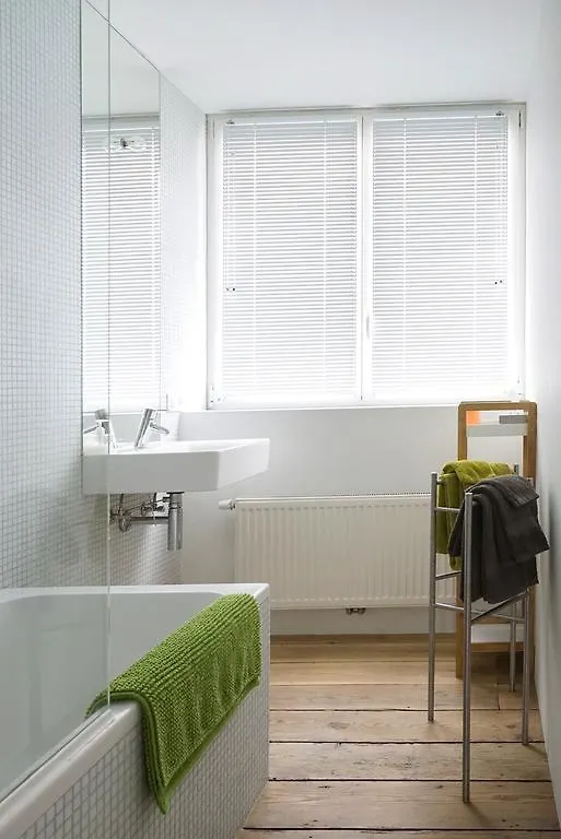 Bed & Breakfast B&B Home & The City Brussels